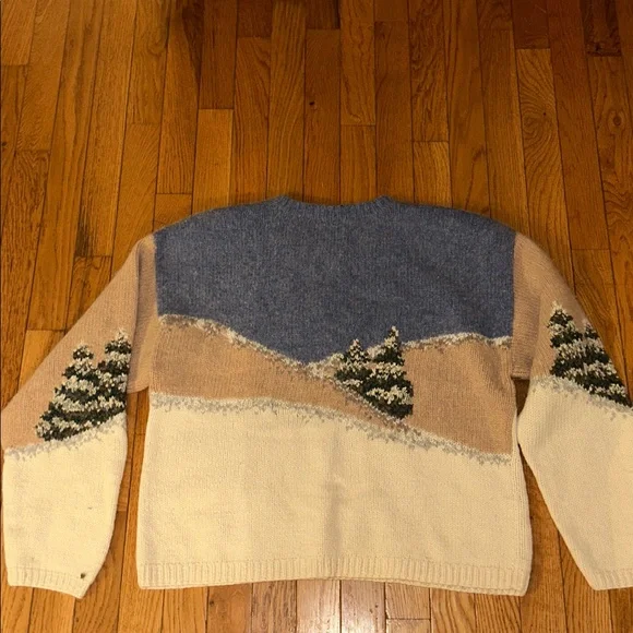 RARE VINTAGE Sz S/M cozy handknit Winter Scene Sweater in Blue and Tan - Picture 5 of 5